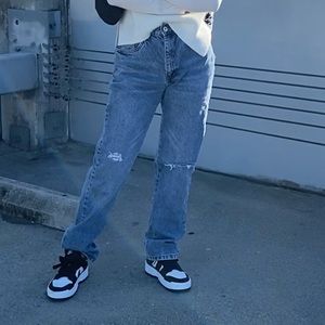 sold // Cotton On straight leg Jean